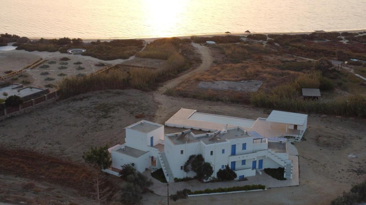 Amodari Studios On The Beach Pláka Exterior foto